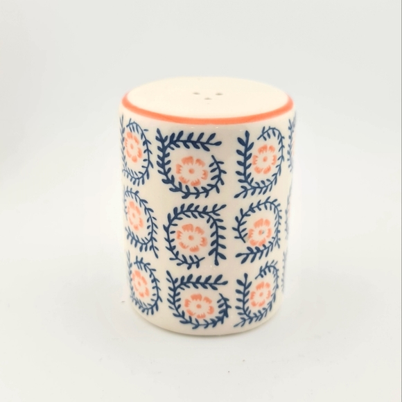 Opalhouse Salt and Pepper Shaker - Picture 4 of 5